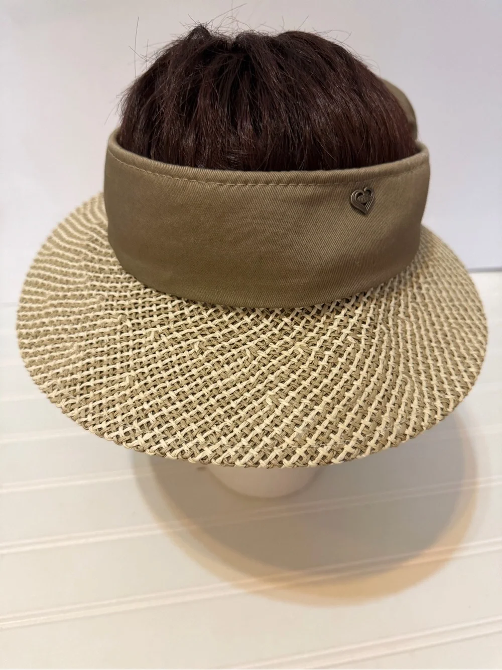 Women’s Straw Visor with Khaki Band and Heart Accent